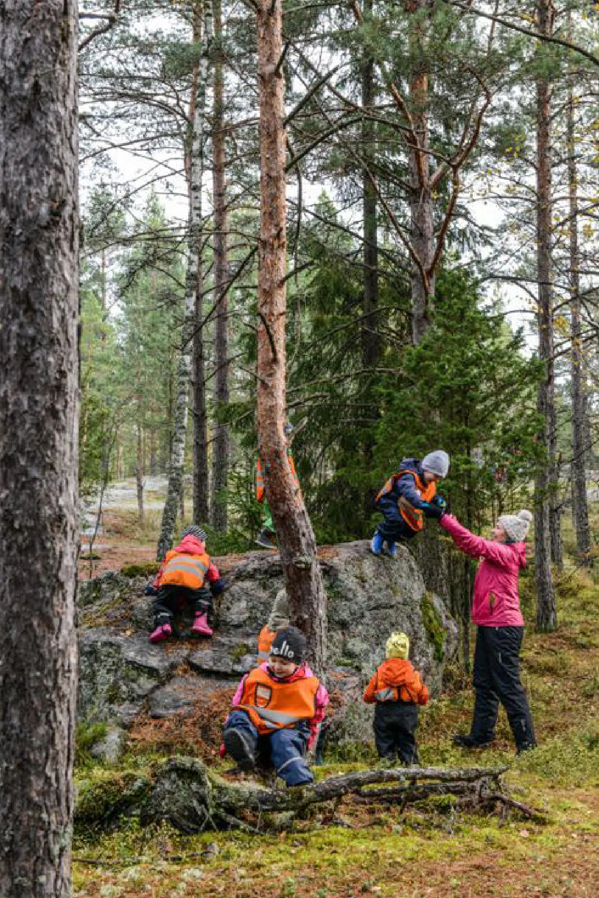 อนาคต ของโลก อนาคตของชาติ สร้างรากฐานจากการศึกษา