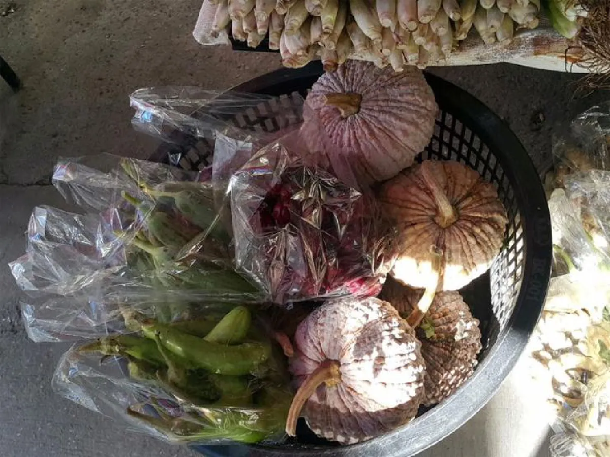 ตลาดสินค้าเกษตร วัดสมานรัตนาราม