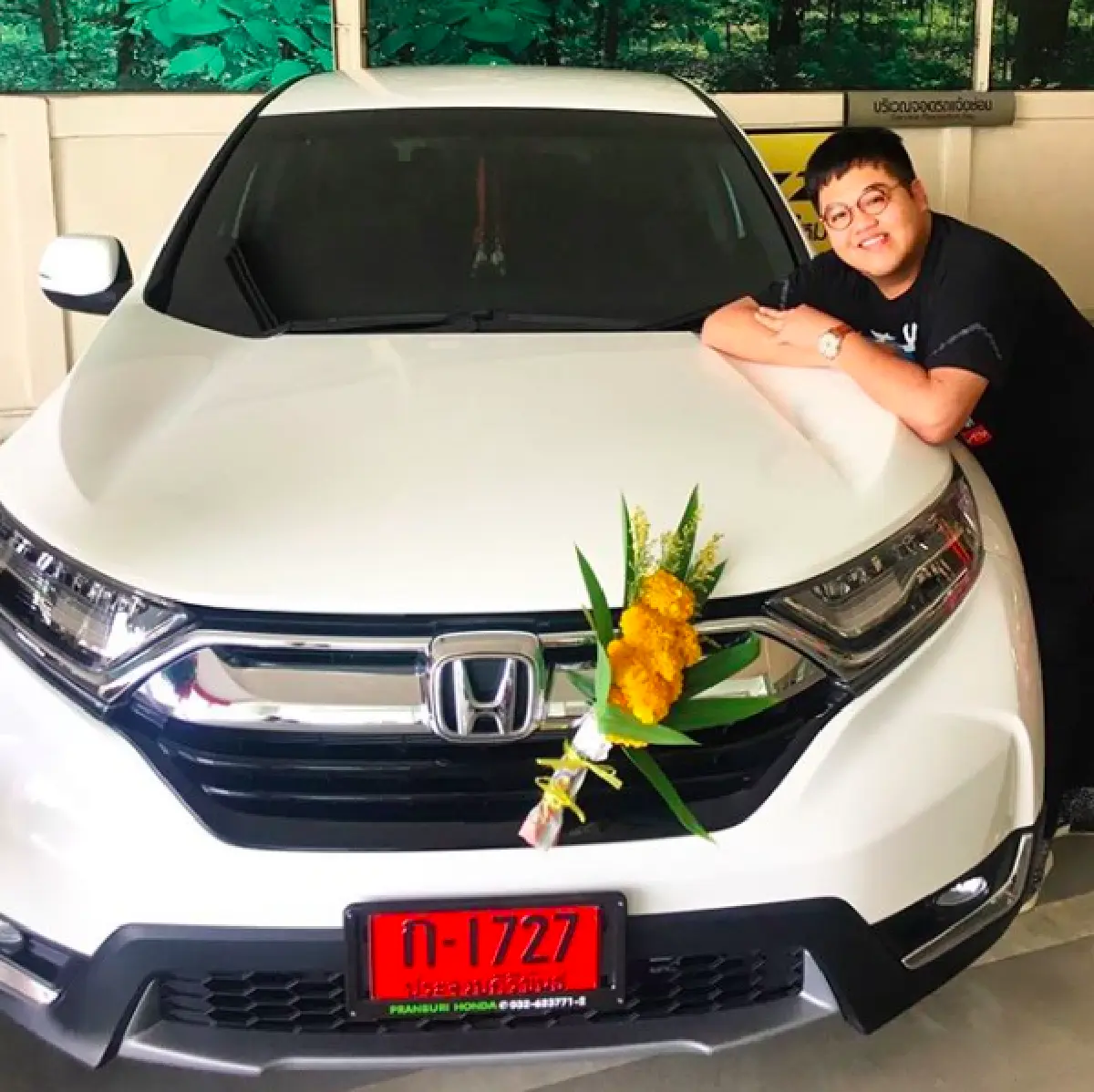 สุดภูมิใจ “โดม” ถอยรถใหม่ป้ายแดงเป็นของขวัญให้กับตัวเองและครอบครัว