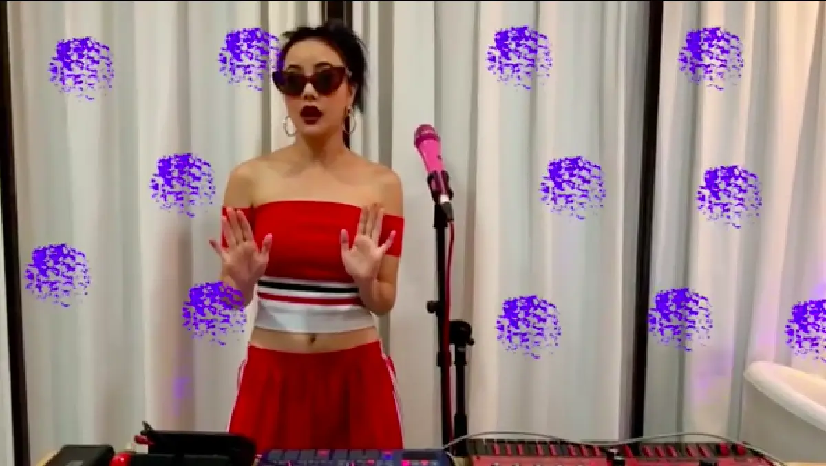 10 ภาพล่าสุด “นท เดอะสตาร์” กับสไตล์ที่แซ่บไม่เคยแพ้ใคร