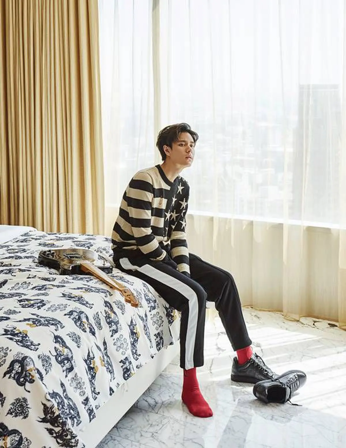 หล่อเท่กระชากใจ! The TOYS สลัดภาพหนุ่มเซอร์ถ่ายแบบครั้งแรก