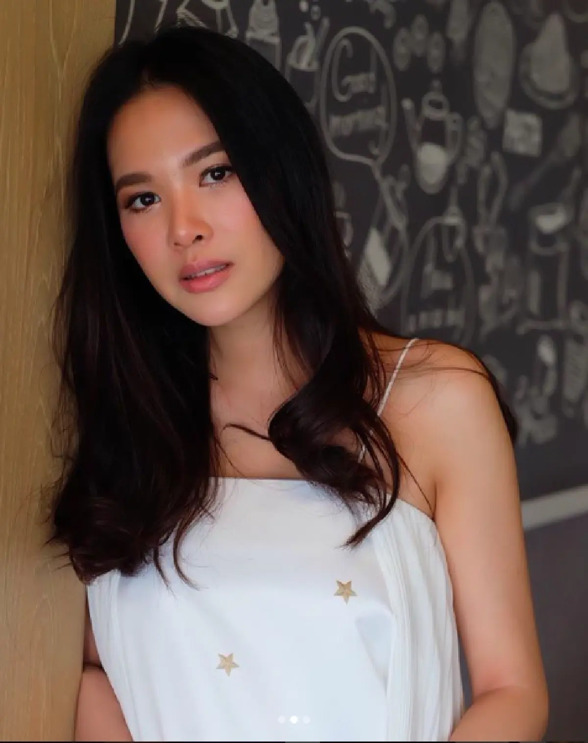 "ผู้หญิงทุกคนไม่ได้ซื้อได้ด้วยเงิน”.. “โบวี่” สุดทน! เผยแชทไลน์มีผู้ชายมาขอเลี้ยง