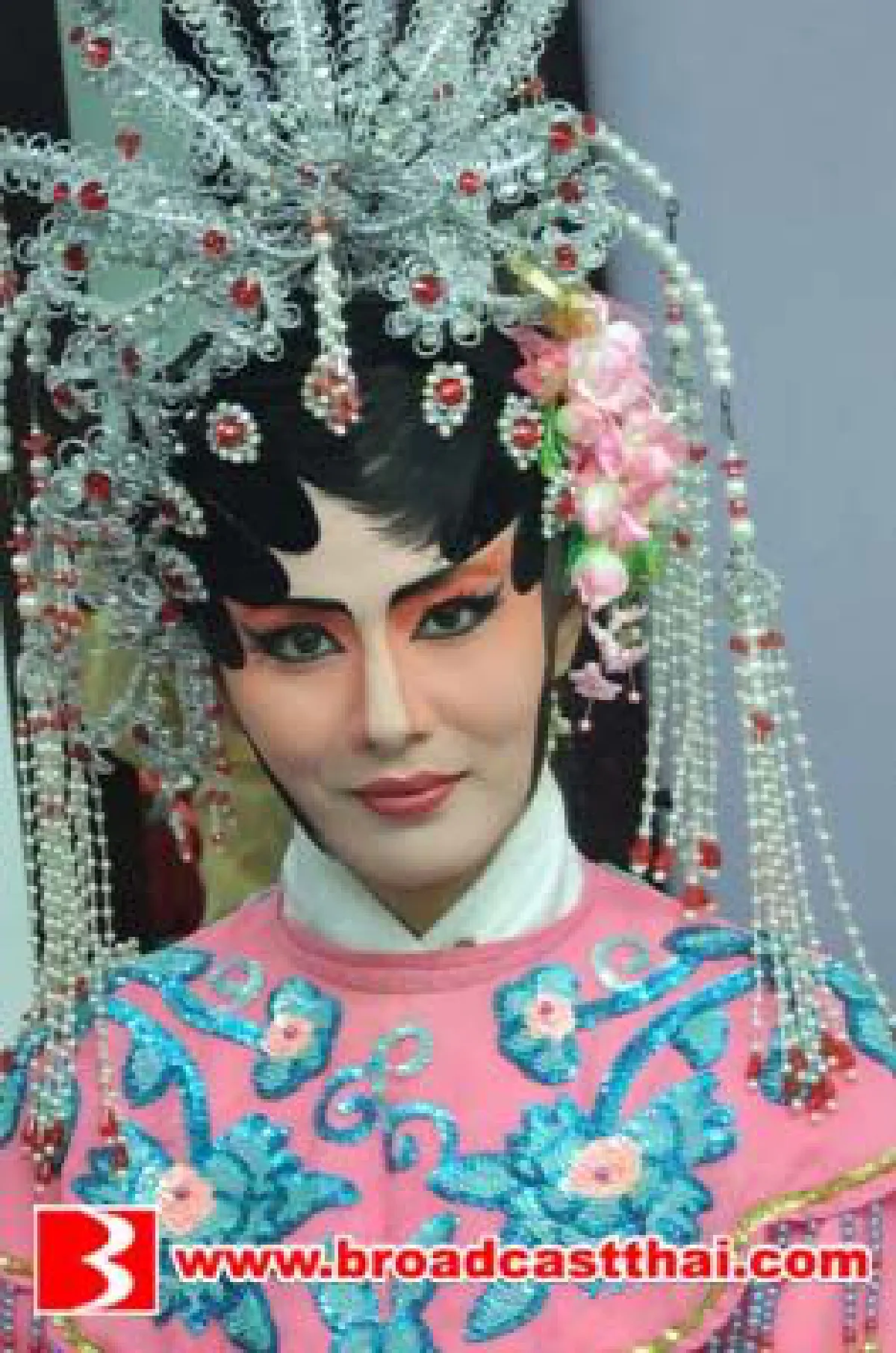 ต้อนรับตรุษจีน!! รวมภาพดาราสาวแต่งชุดเป็นเหล่านางงิ้ว