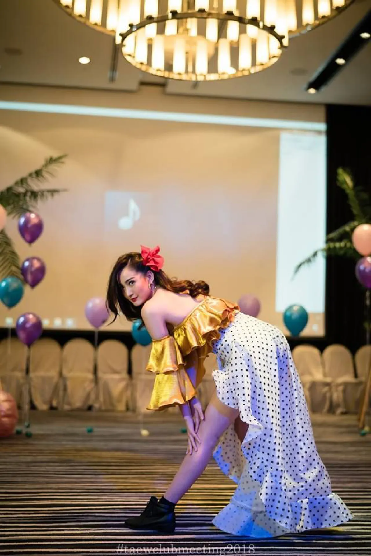 แต้ว ณฐพร สวยเซ็กซี่..โชว์ลีลาสุดพลิ้วในงานแฟนมีตติ้ง