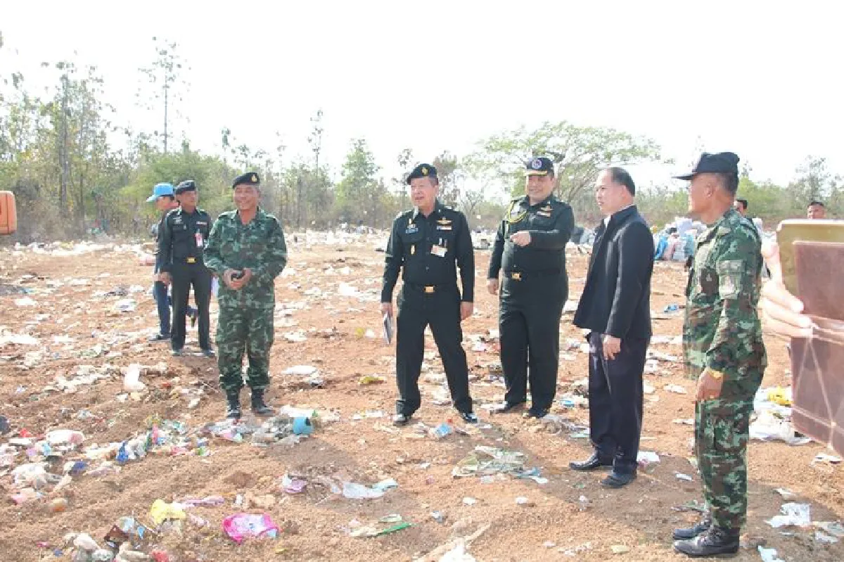ทหารลงพื้นที่นครพนมไล่บี้โครงการกำจัดขยะมูลค่า72ล.ใช้งานไม่ได้