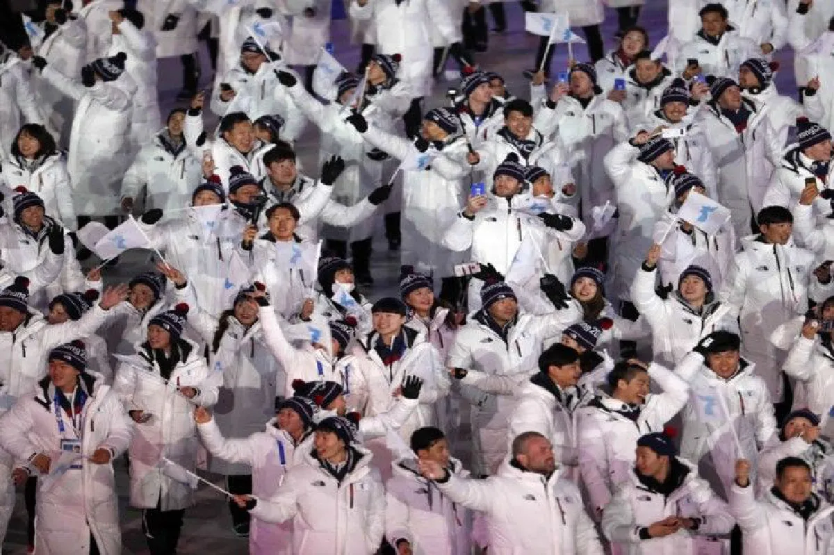ชมภาพบรรยากาศพิธีเปิดมหกรรมกีฬาโอลิมปิกฤดูหนาวพย็องซัง