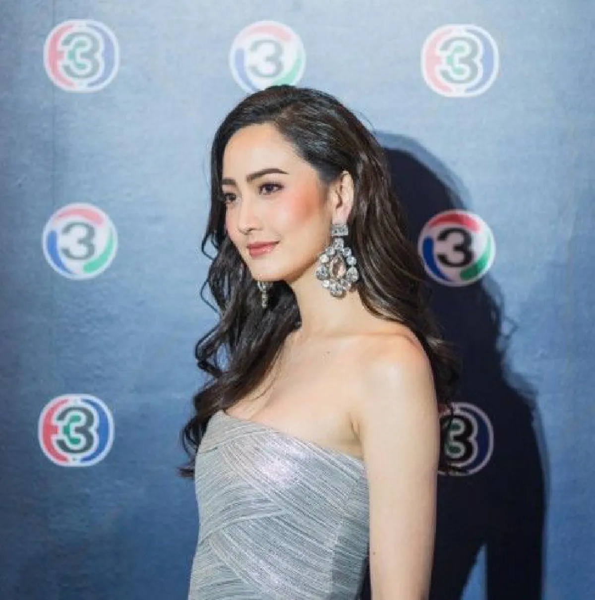 "แต้ว ณฐพร" ใจบุญรำบวงสรวงบูชาพญานาค สละเงินค่าตัว 5 หมื่นร่วมทำบุญ