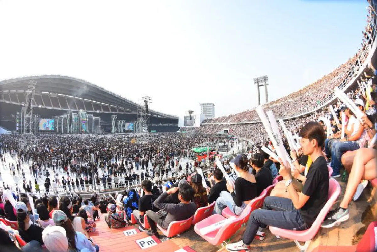 ช็อตเด็ดความมันส์.. คอนเสิร์ต g19 ปลุกวิญญาณชาวร็อกโดดยับ 9 ชม.เต็ม