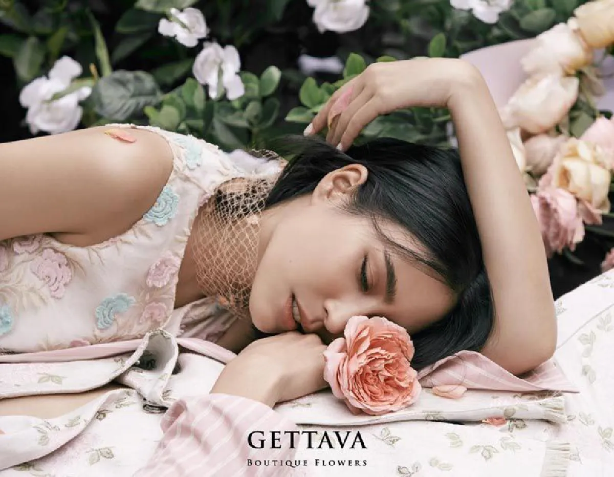 นึกว่าพรีเวดดิ้ง! พุฒ-จุ๋ย โชว์หวานแนบชิดถ่ายแบบรับวาเลนไทน์