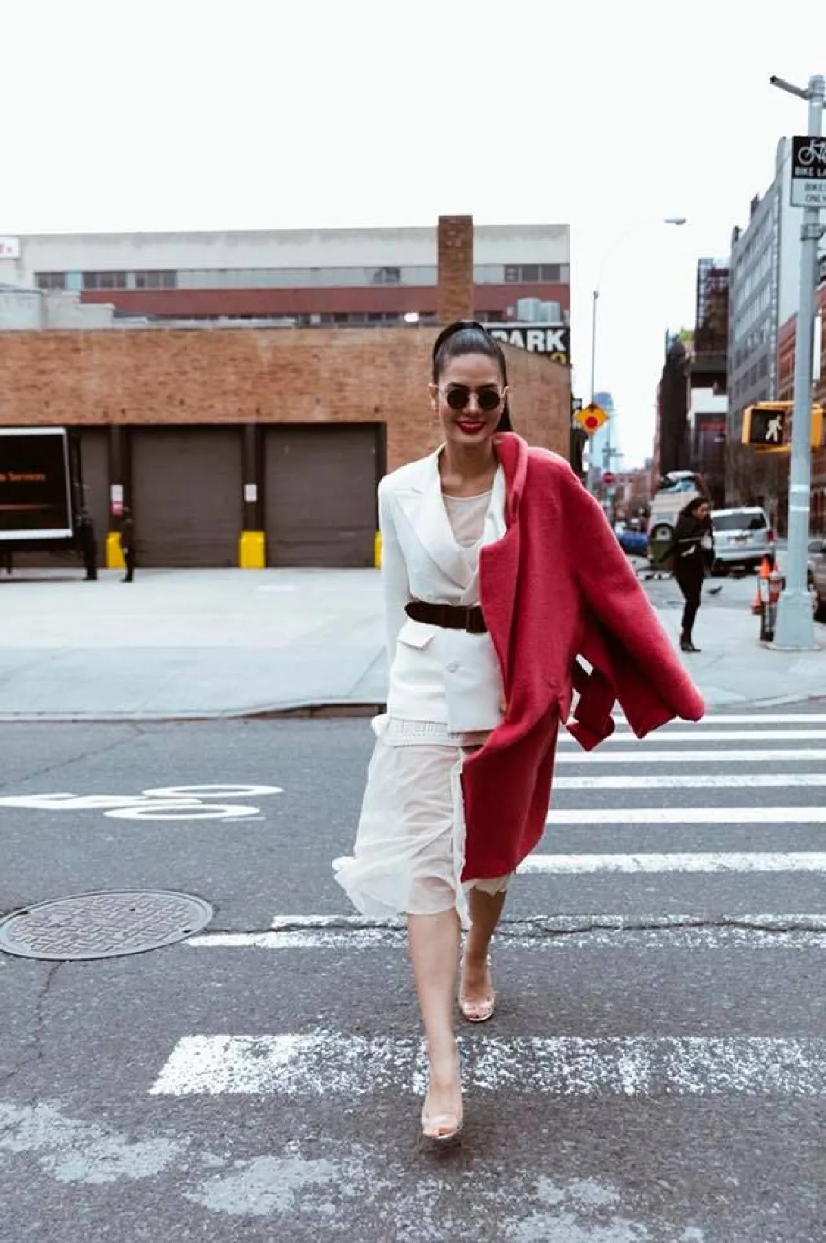 ซูมแฟชั่นสุดเริ่ด “น้ำตาล” ตัวแทนสาวไทยในงาน NYFW 2018