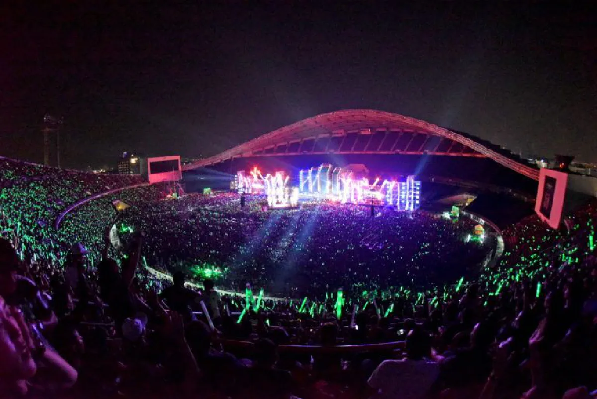 ช็อตเด็ดความมันส์.. คอนเสิร์ต g19 ปลุกวิญญาณชาวร็อกโดดยับ 9 ชม.เต็ม