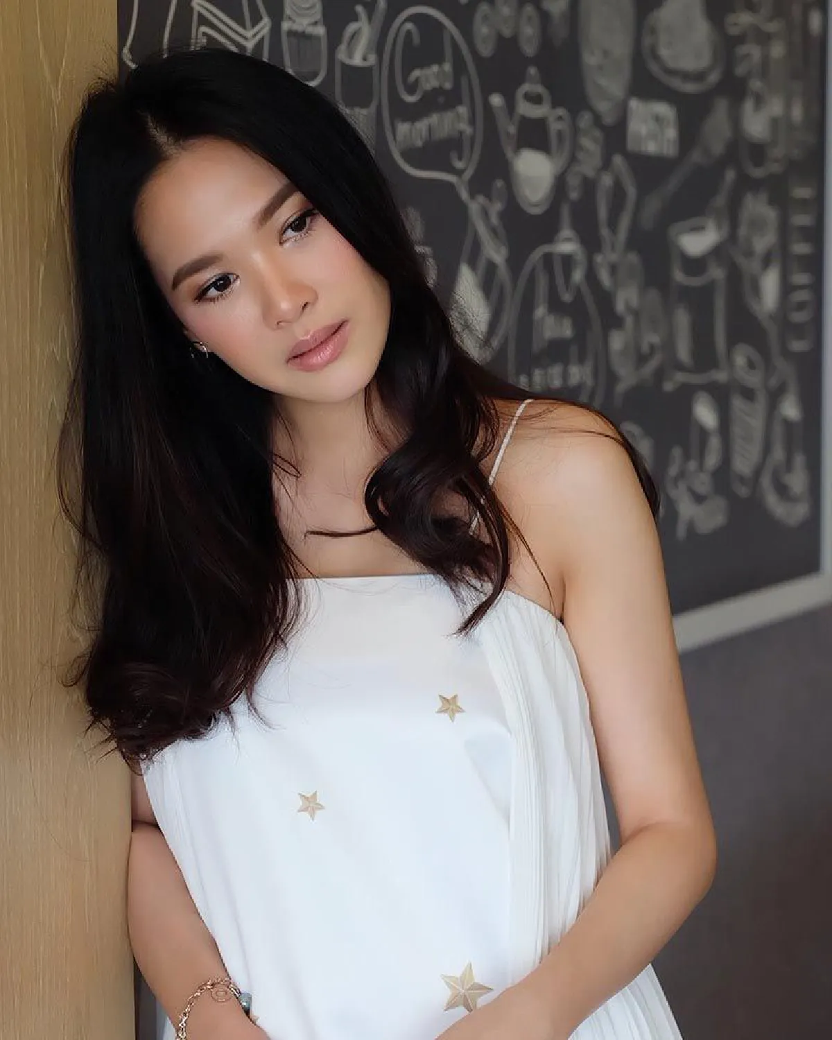 ล้มจริงเจ็บจริง! โบวี่ อัฐมา ซวยซ้ำกรรมซัดในทริปแสวงบุญที่อินเดีย