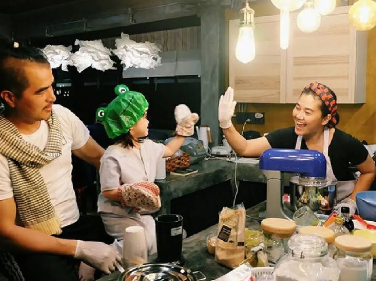 "ค่อยๆสร้างฝันชิ้นใหม่ไปด้วยกัน" ไก่ มีสุข โพสต์ซึ้งถึงสามีในวันครบรอบแต่ง 5 ปี