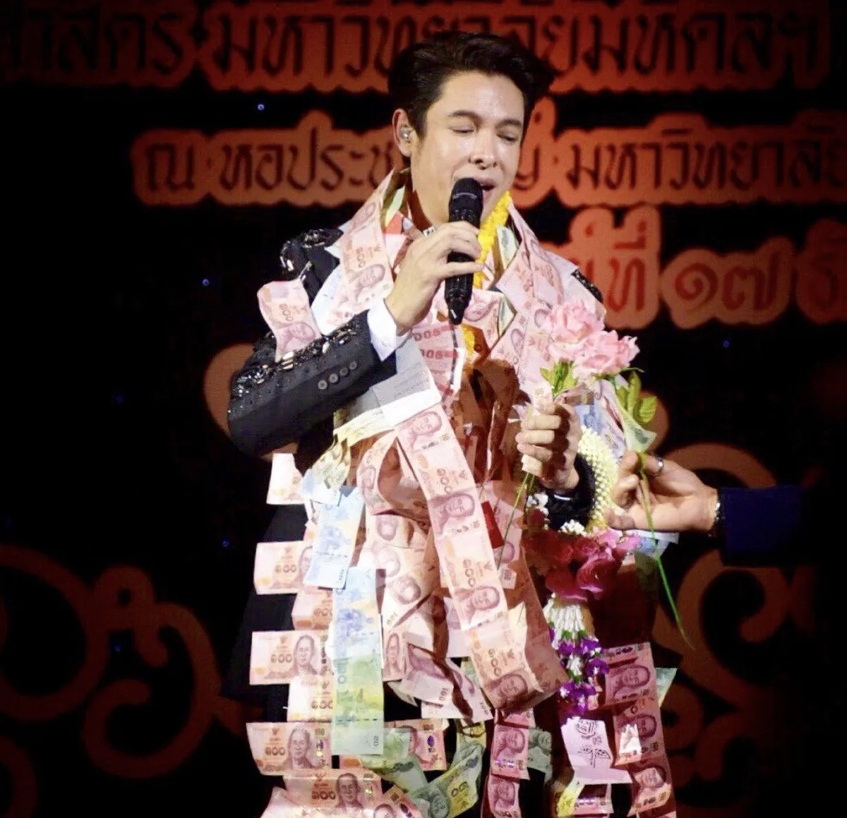 ส่องภาพปัจจุบัน! ก๊อท จักรพันธ์ อายุย่างเข้า 50 ยังหล่อเป๊ะไม่เปลี่ยน