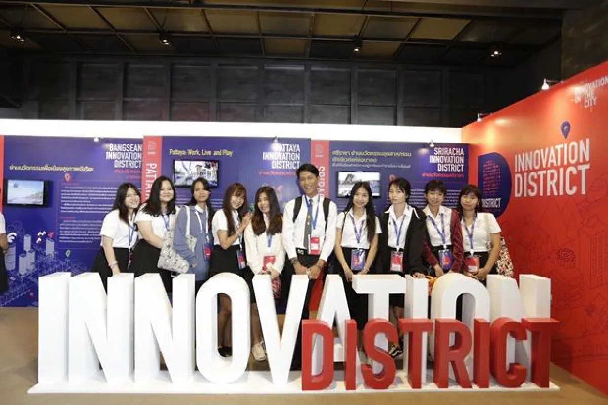 สนช.ปลื้ม นักลงทุนอสังหาฯ นักพัฒนาเมืองและคนรุ่นใหม่ตื่นตัว  แห่ร่วมงาน District Summit 2018 ล้นหลาม