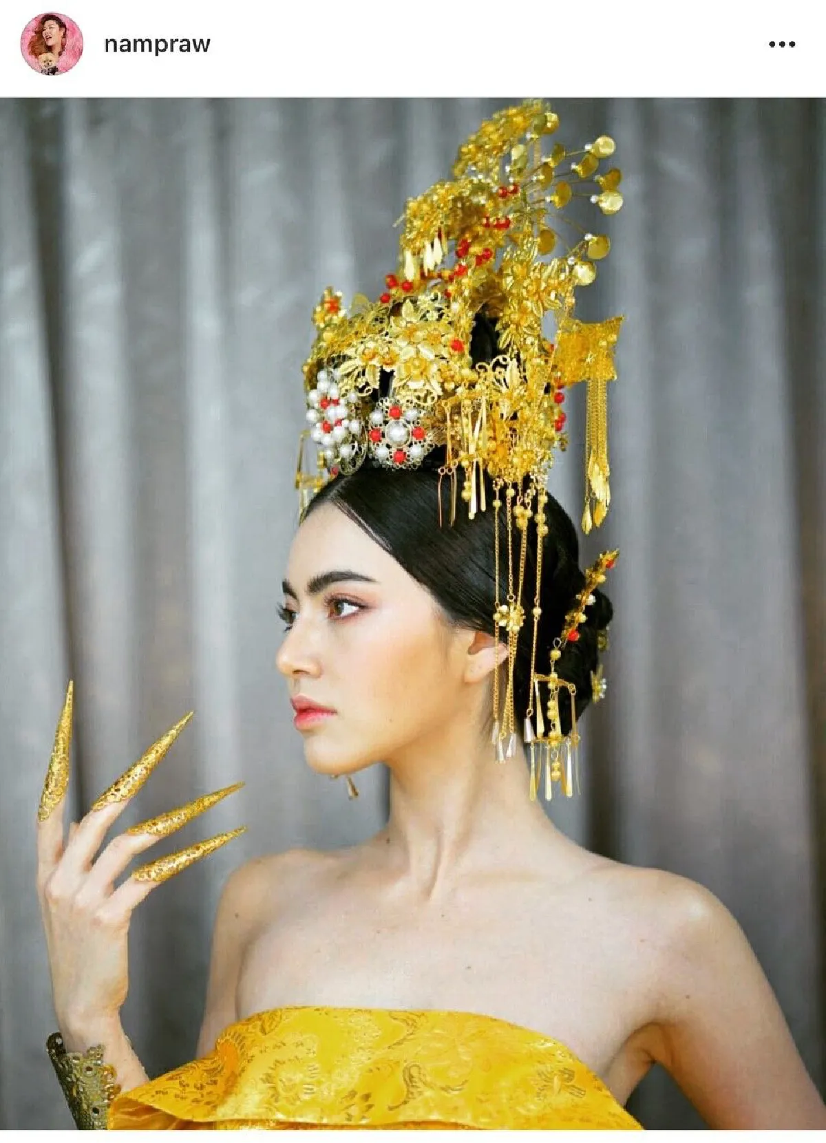 ส่องภาพคนบันเทิง สวมชุดกี่เพ้า-ชุดแดง รับเทศกาลตรุษจีน