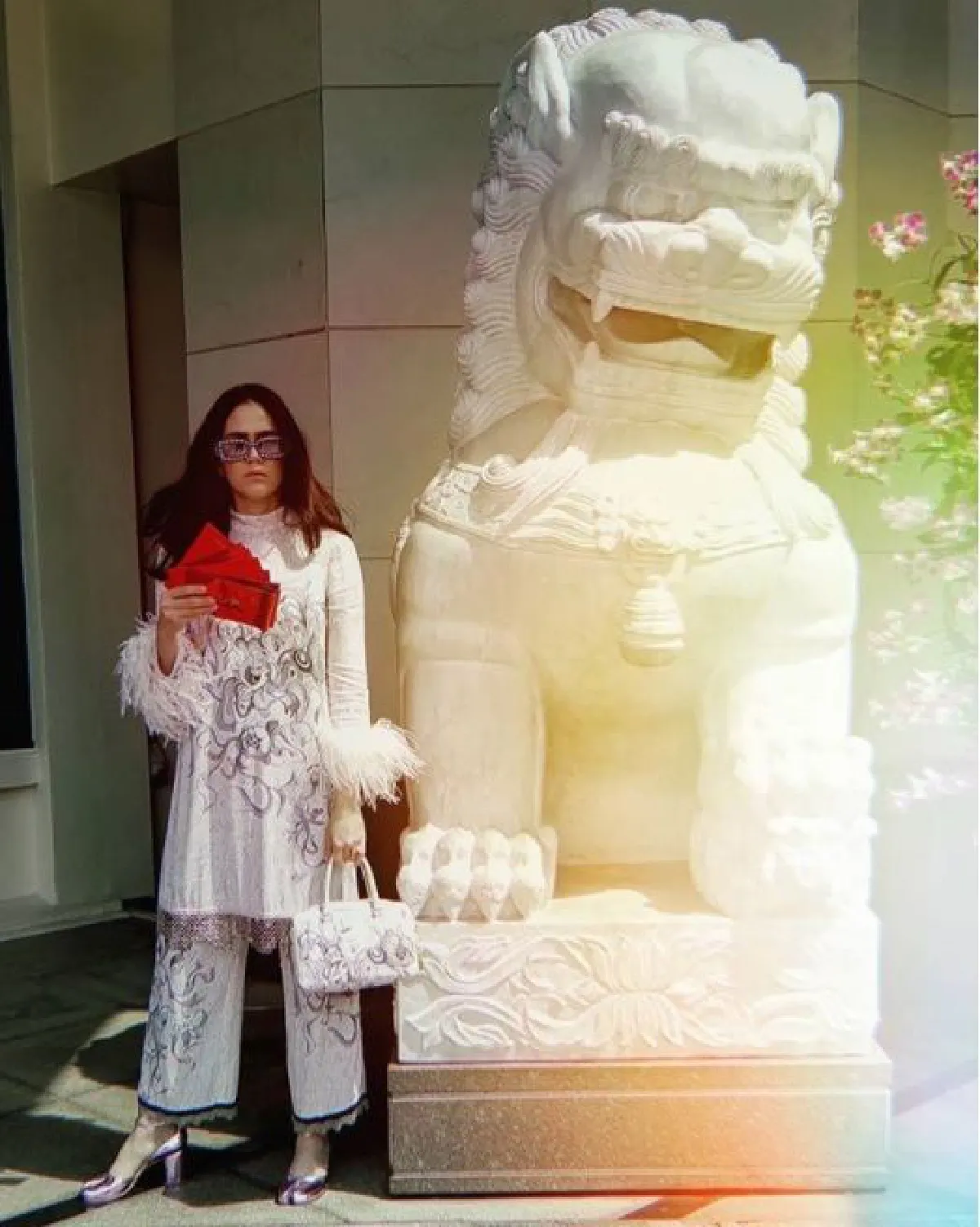 ชมพู่-น็อต พาลูกแฝดรวมญาติ รังษีสิงห์พิพัฒน์ รับอั่งเปาตรุษจีน