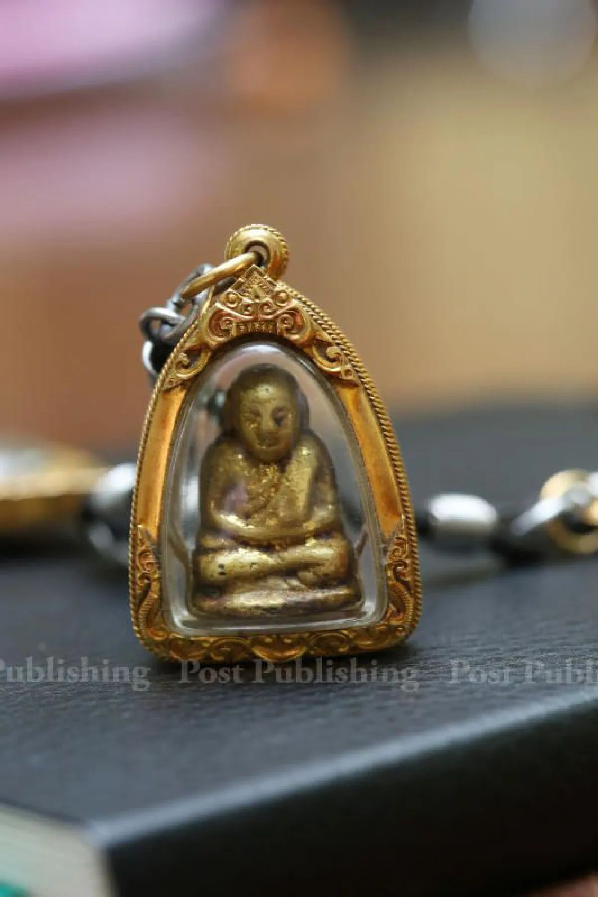 ดาบ "จ๋าย" ทุ่งสองห้อง แขวนพระดีปลอดภัย
