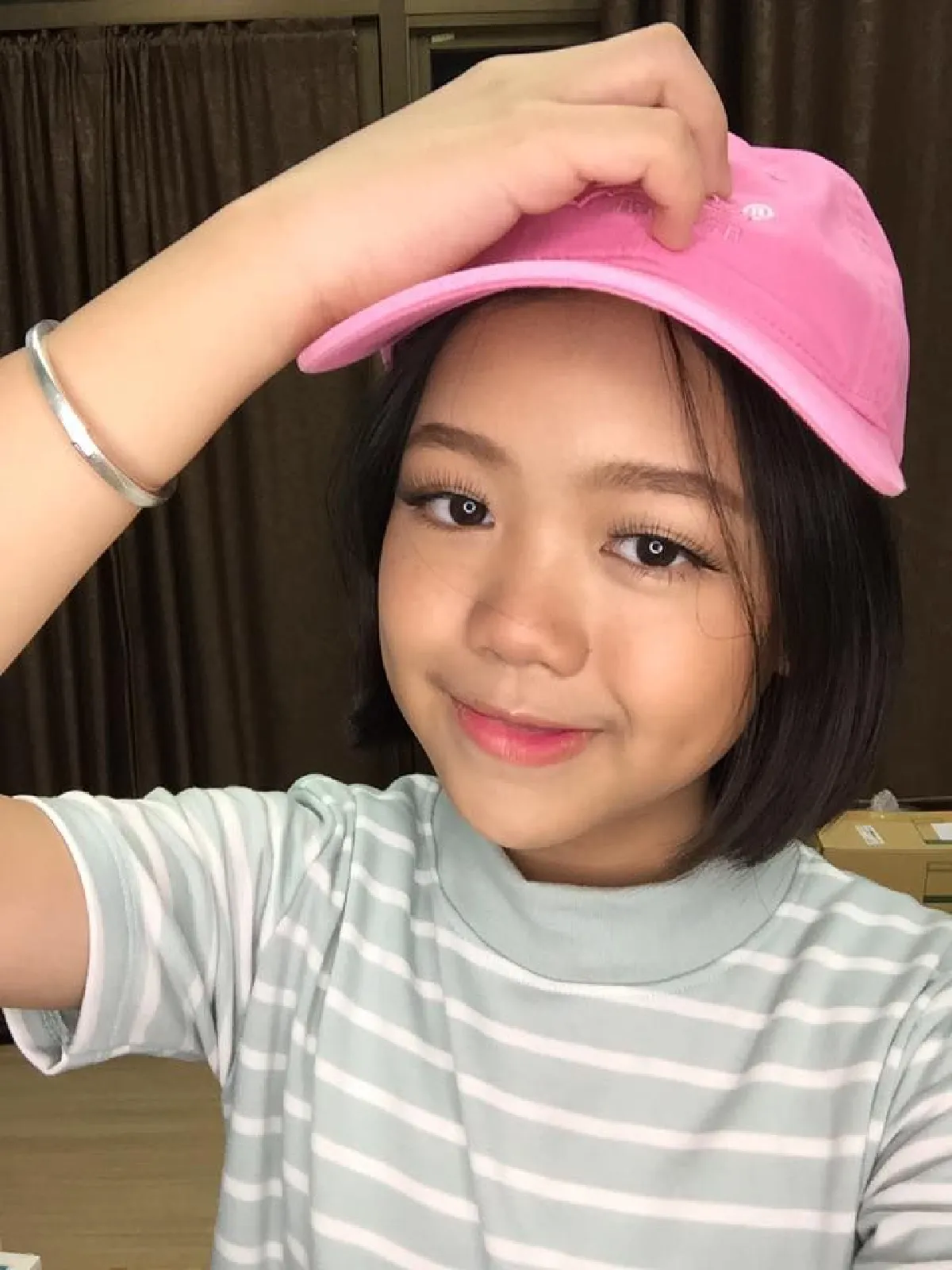 รู้จัก "น้องแพร" เด็กน้อยวัย 11 ขวบ ผู้ก้าวสู่เวทีเมคอัพระดับโลก