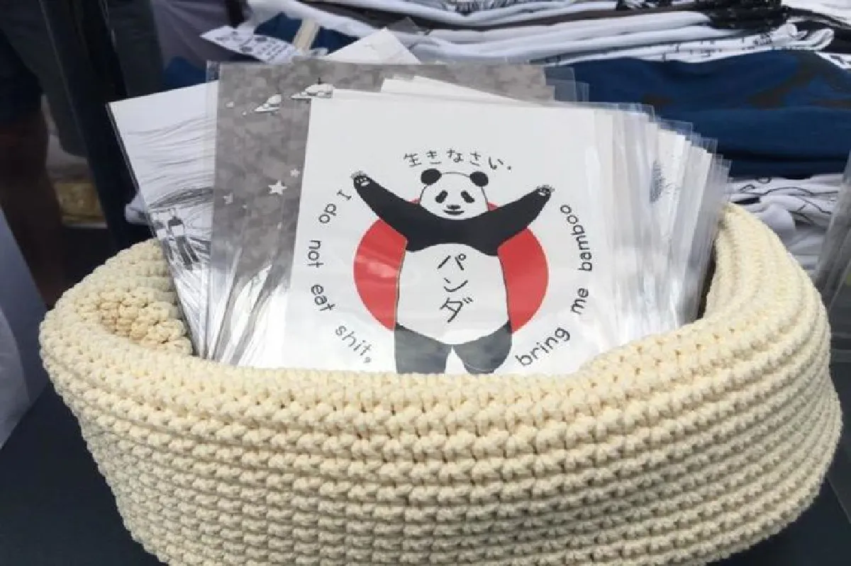 แบรนด์ไก่ 3 ลายเส้นสู่สินค้าครีเอทีฟ