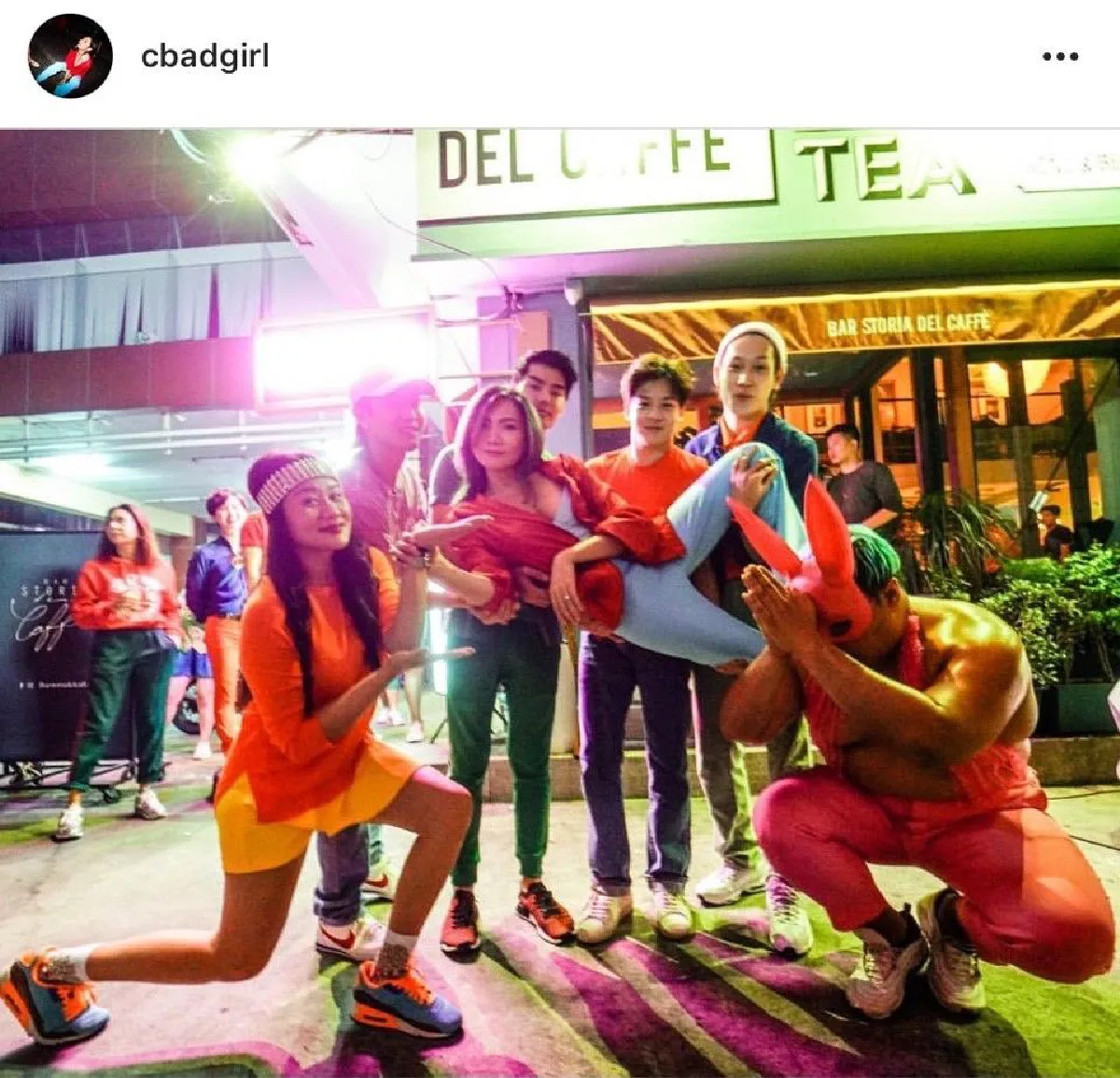 รวมภาพคนบันเทิงสุดฮอต ร่วมงานปาร์ตี้วันเกิด “พี่โช” ผจก. ดารา