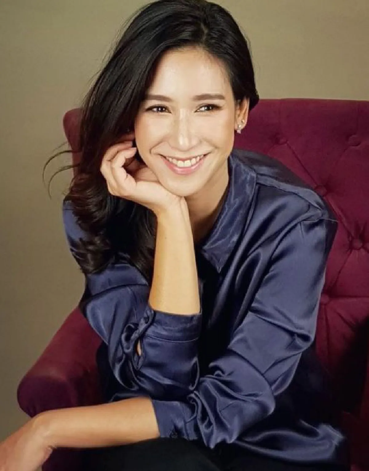 สวยหล่อใสกิ๊ง! ป๊อก-วิลลี่ แต่งชุดนักศึกษาย้อนวัยกลับไปเป็นเฟรชชี่