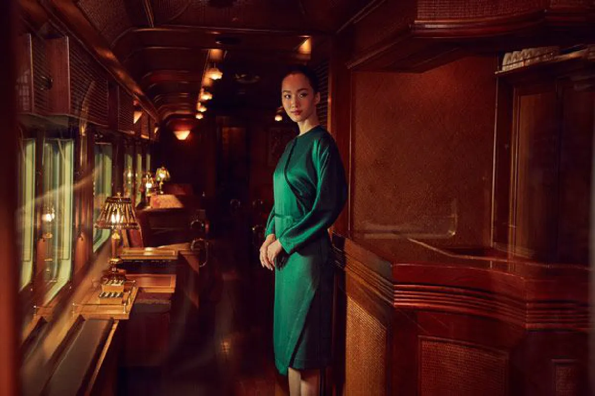 ก้าวใหม่ของแบรนด์สูทมีสไตล์ "VVON SUGUNNASIL" พลิกโฉมยูนิฟอร์มใหม่ในรอบ 25 ปีบนขบวนรถไฟหรู Eastern & Oriental Express