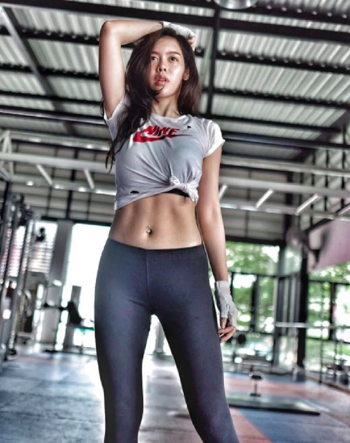 ไอซ์ ปรีชญา เซลฟี่ผ่านกระจก! อวดหุ่นเซ็กซี่ในชุดออกกำลังกาย