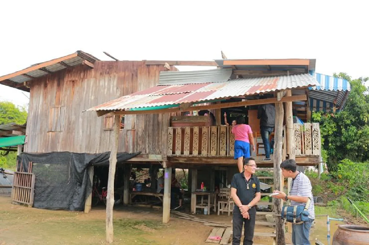 ฝนกระหน่ำพายุถล่มพิษณุโลกเสียหาย200หลังคาเรือน