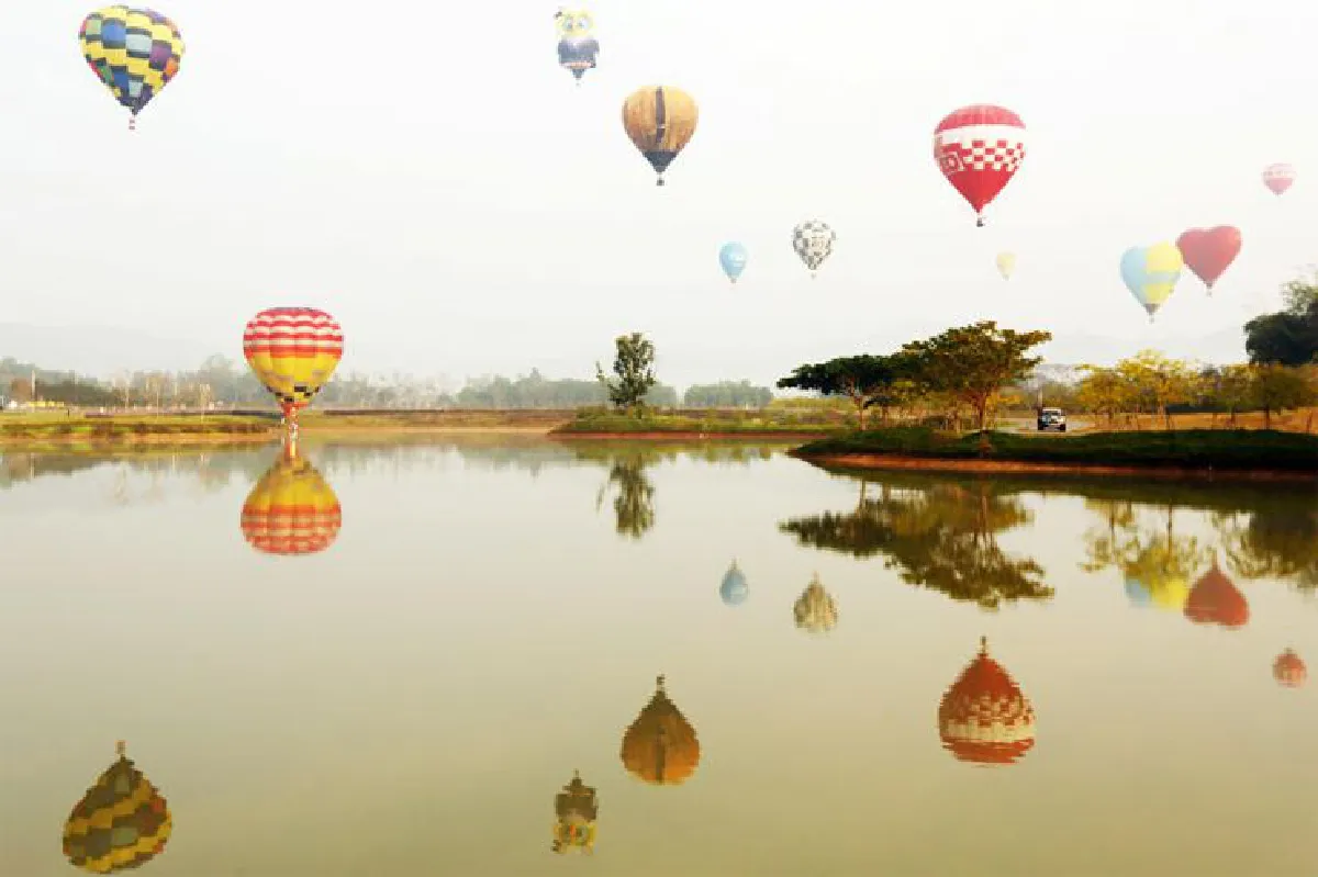 รักลอยฟ้า