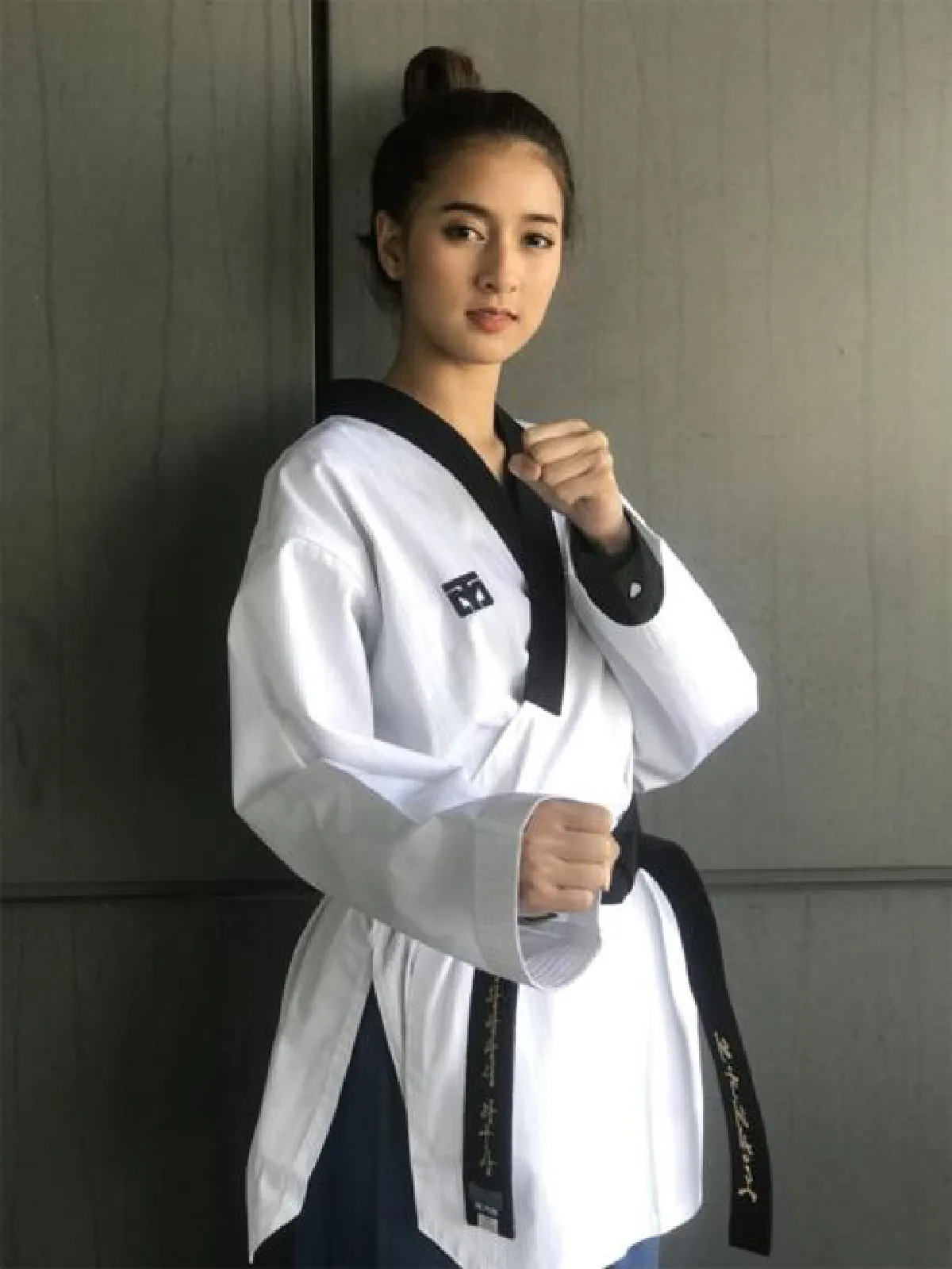 ‘ลูกไม้ใต้ต้น’ พลังศิลป์กลุ่มลูกศิษย์ ลาวัณย์ อุปอินทร์