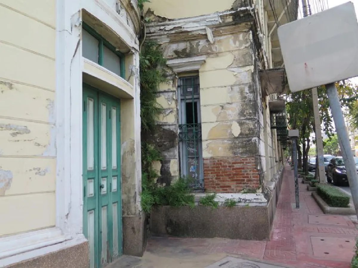 น่าเสียดายอาคารประปาแม้นศรีที่เคยงามสง่า