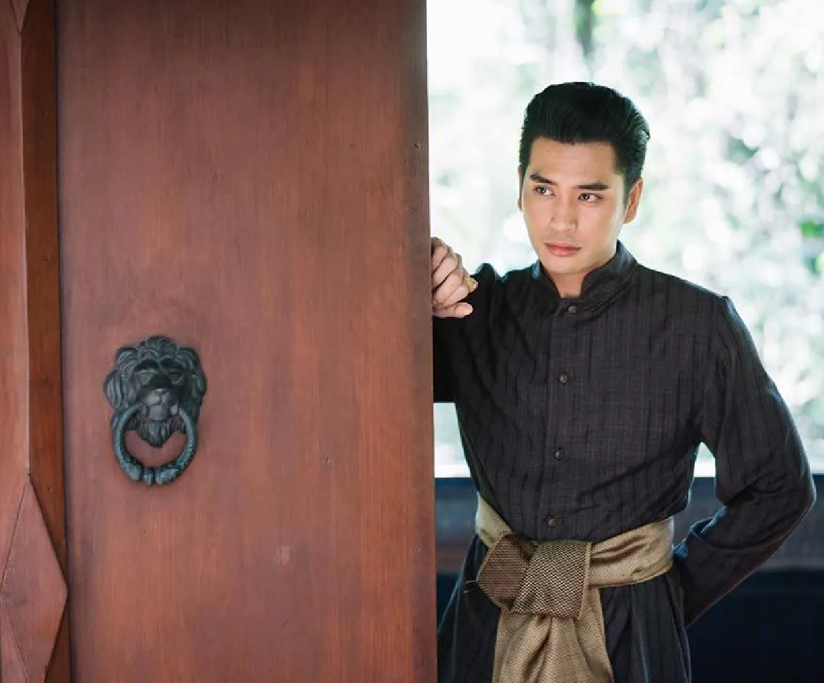 เทใจให้หมื่นเรือง! ปั้นจั่น ปรมะ หล่อคมเข้มอวดหุ่นแซ่บกล้ามเป็นลอน