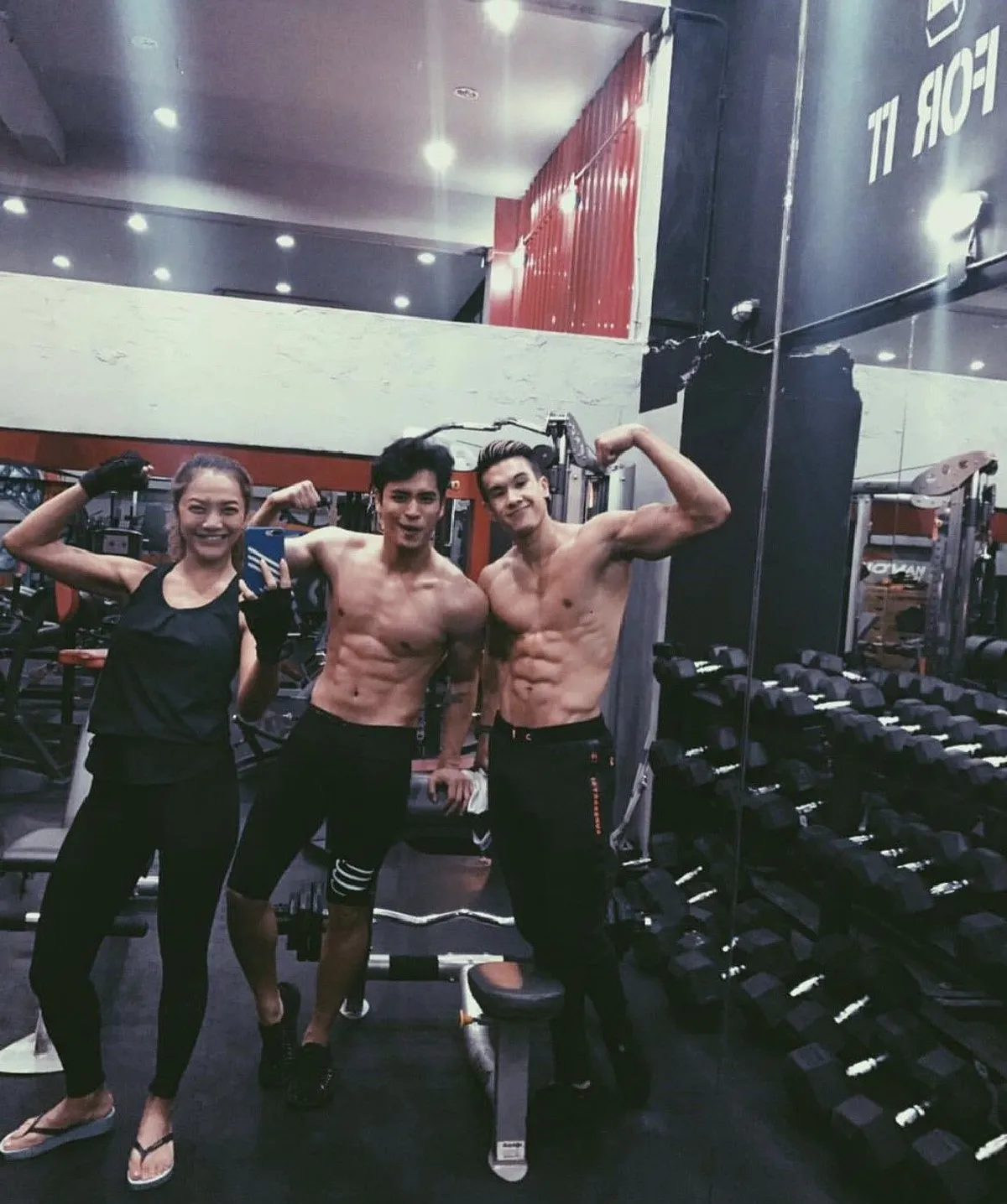 เทใจให้หมื่นเรือง! ปั้นจั่น ปรมะ หล่อคมเข้มอวดหุ่นแซ่บกล้ามเป็นลอน