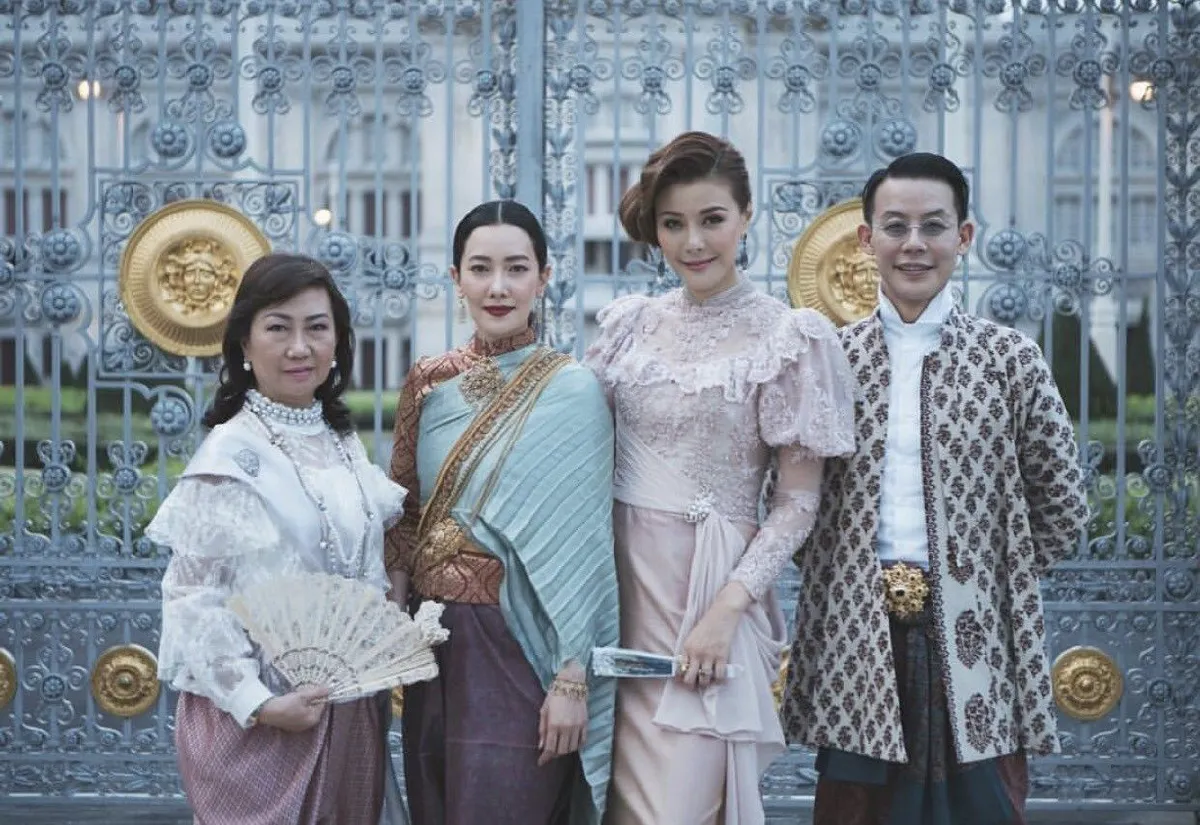 สะกดทุกสายตา! นุ่น วรนุช แต่งชุดไทยได้สง่างามเหลือเกิน