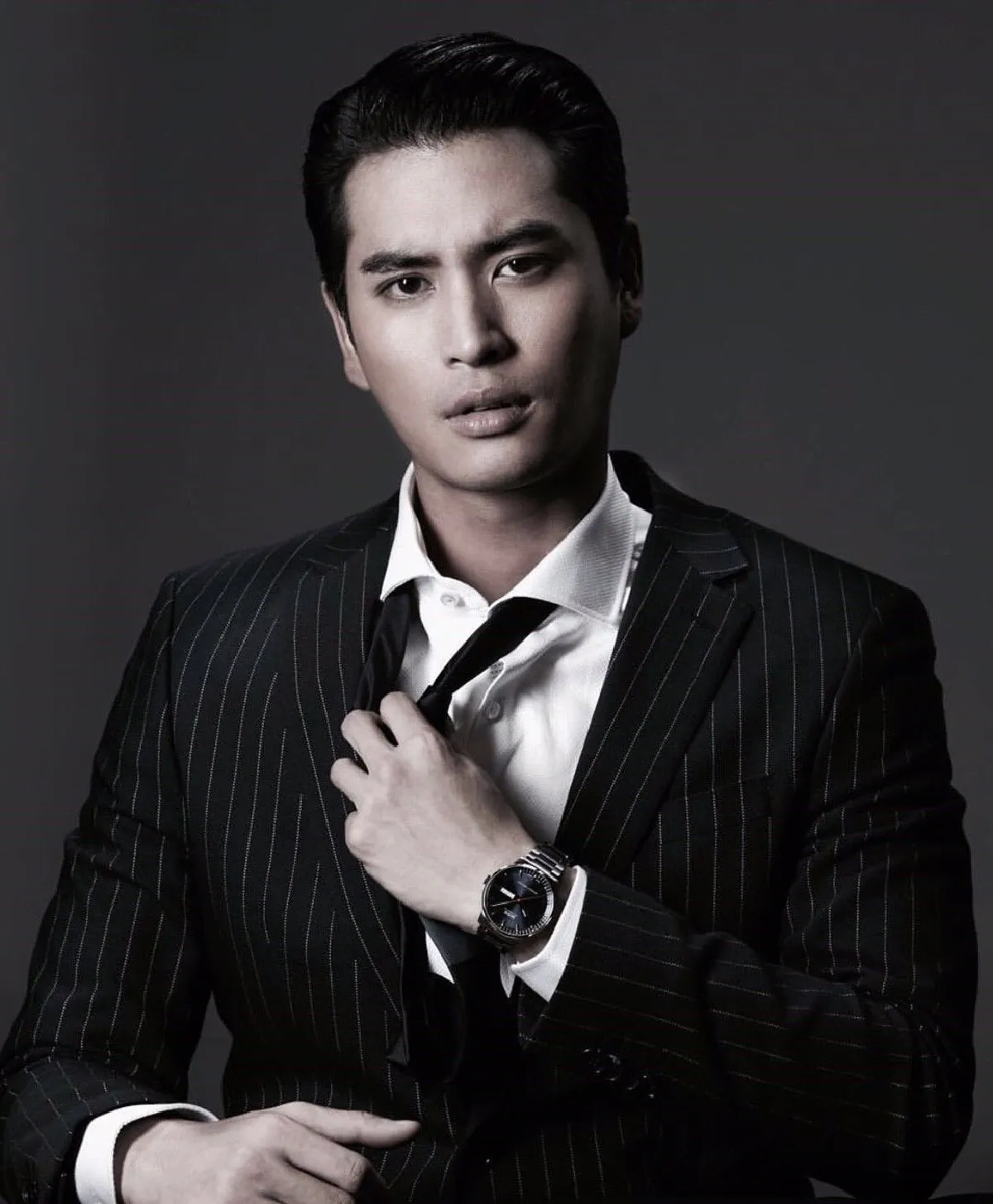 เทใจให้หมื่นเรือง! ปั้นจั่น ปรมะ หล่อคมเข้มอวดหุ่นแซ่บกล้ามเป็นลอน