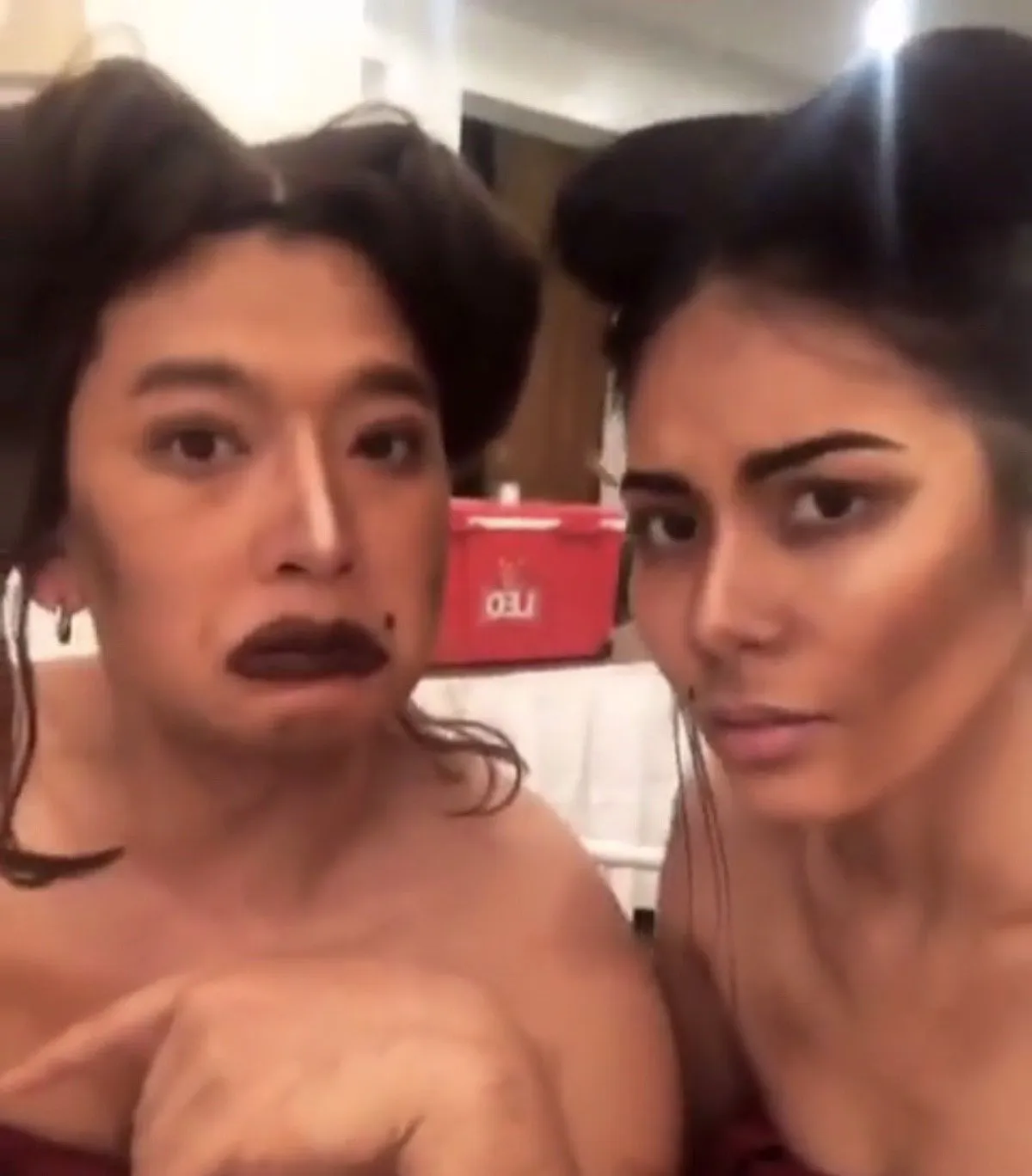 ใหม่-น้ำตาล ไม่ห่วงสวย! แต่งชุดไดโนเสาร์-พี่ผินพี่แย้ม ร่วมปาร์ตี้วันเกิดพี่เกล้า