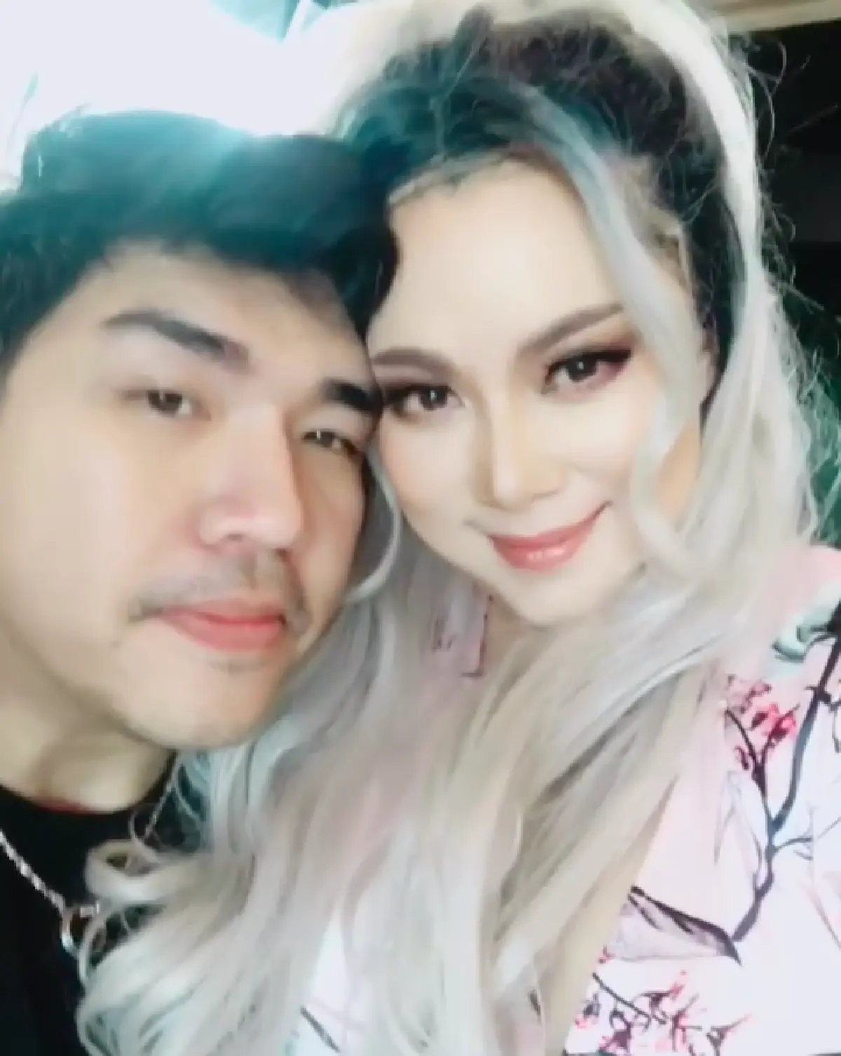 “บุ๋ม” กรี๊ดลั่น! “เอก” มอบเงินเกือบครึ่งล้าน ให้ “บุ๋ม” วันครบรอบแต่งงาน