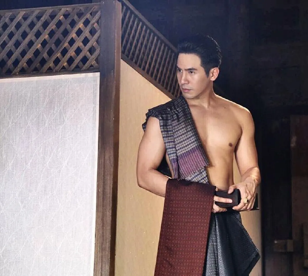 "ออเจ้านี้เป็นคนไขมันกำเริบ" โป๊ป แต่งแร็พบทใหม่ฝากถึงสาวๆที่กินไม่หยุด (คลิป)