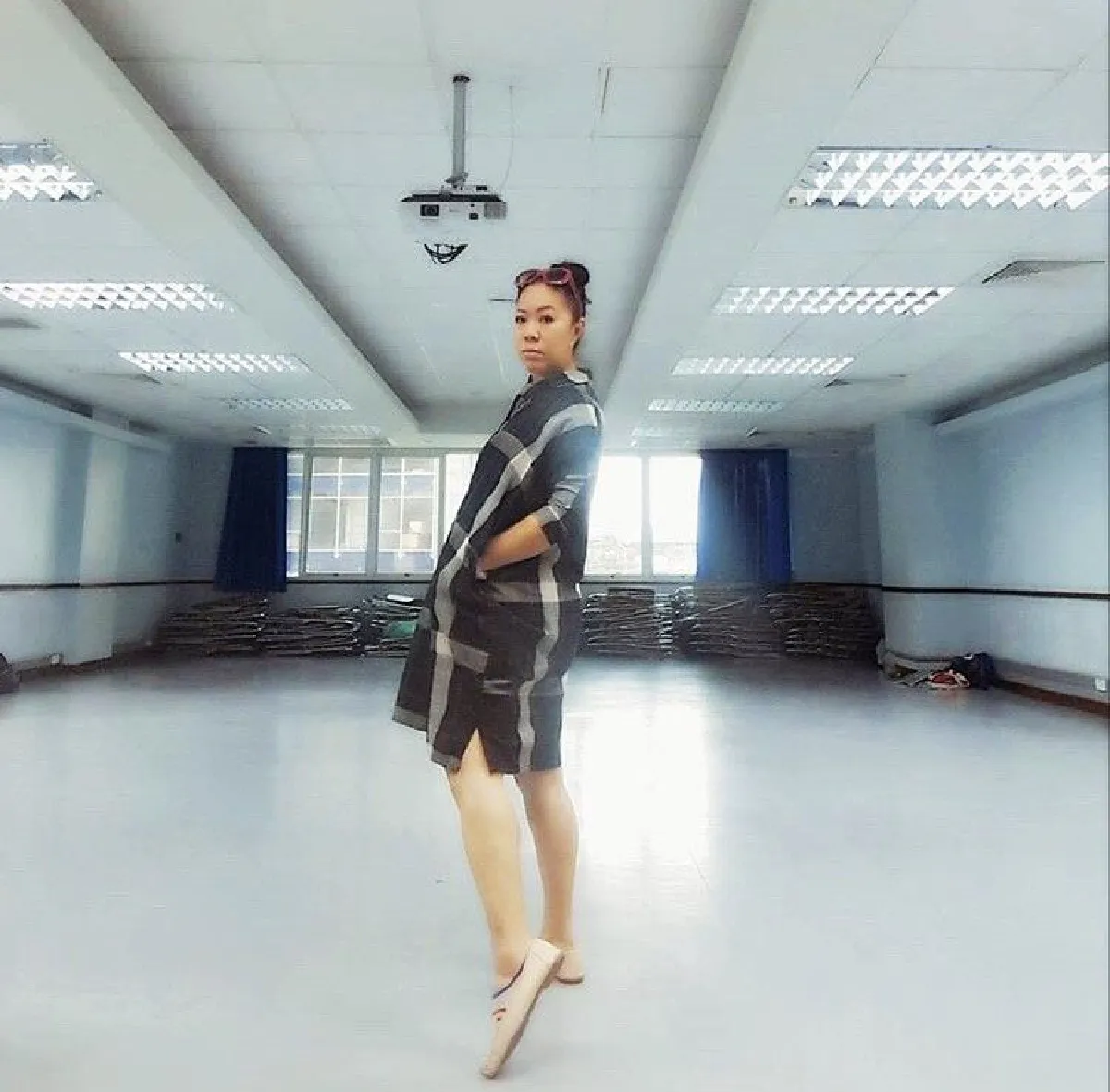 อาชีพนอกจอของ พี่ผิน-หยา จรรยา โปร์ไฟล์ไม่ธรรมดาเป็นถึง "ครูสอนการแสดง"