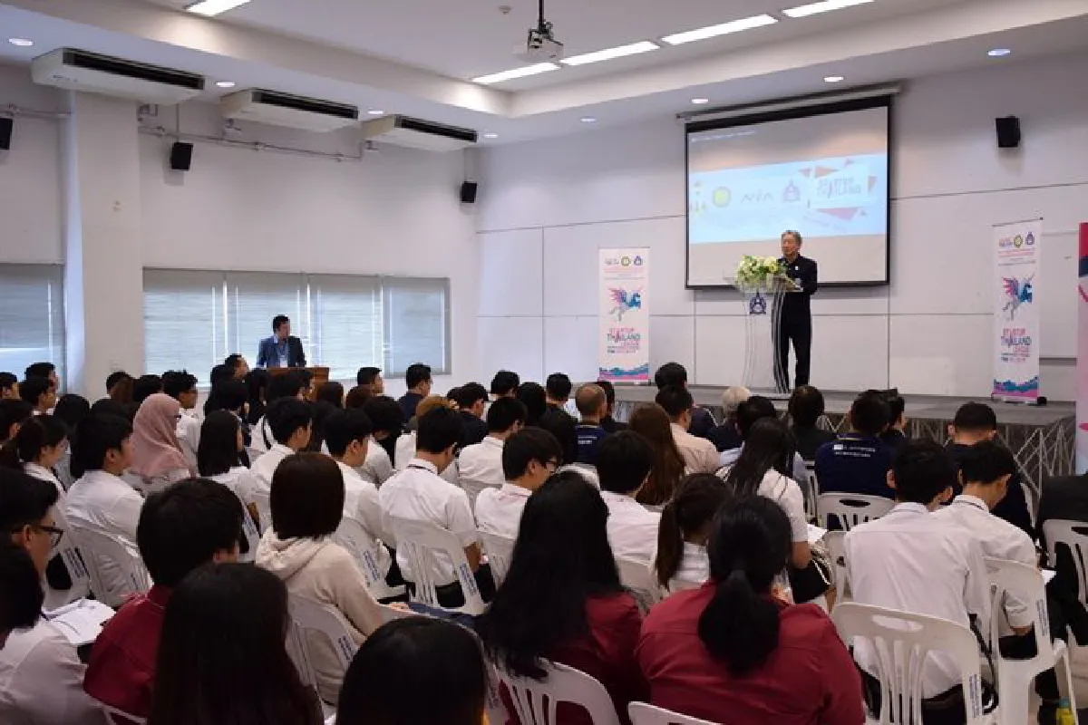 "TNI รวมตัวนักศึกษาจาก 3 คณะ ทั้งวิศวฯ บริหาร ไอที ร่วมผลักดันกิจกรรม Startup Thailand League 2018" สร้างนักธุรกิจนวัตกรรมรายใหม่ ร่วมพัฒนาเศรษฐกิจประเทศ และสนับสนุนนักศึกษา TNI จบมามีงานทำ 100%