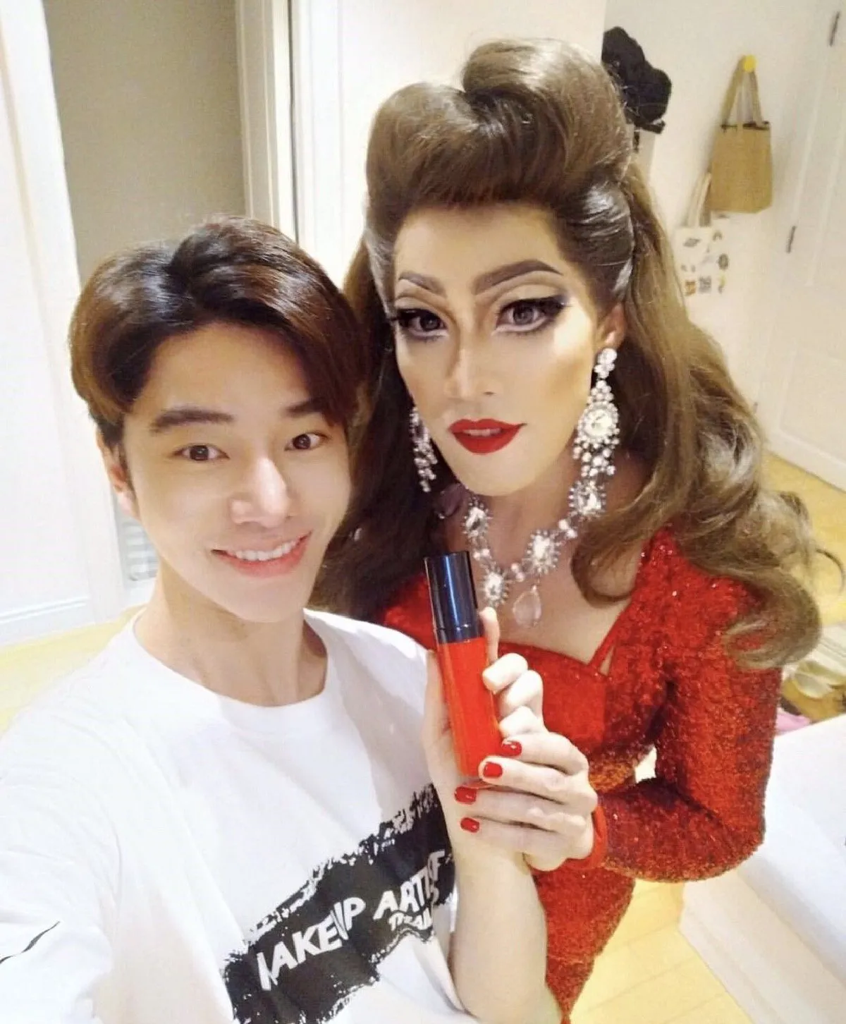 จำแทบไม่ได้! วู้ดดี้ แต่งหญิงครั้งแรกในชีวิต เนรมิตลุคสวยโดย น้องฉัตร