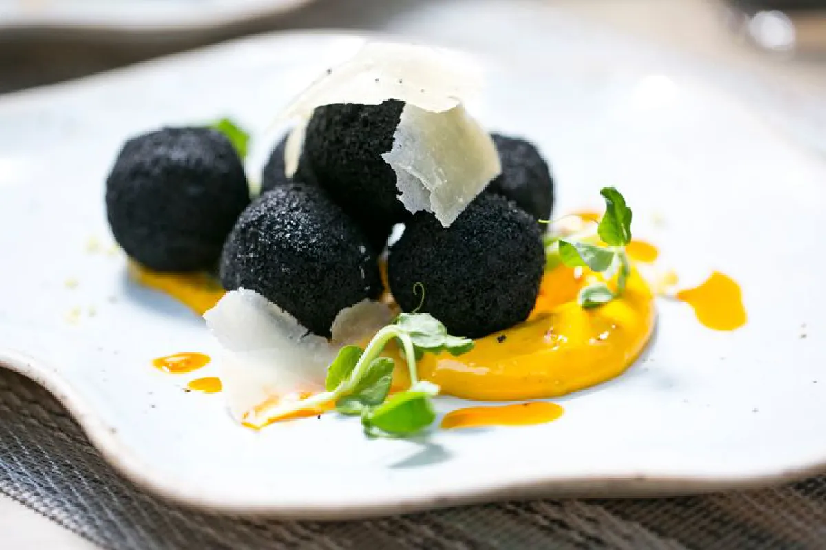 เฟรนช์ สตรีท เมนูเก๋ในบรรยากาศชิลๆ