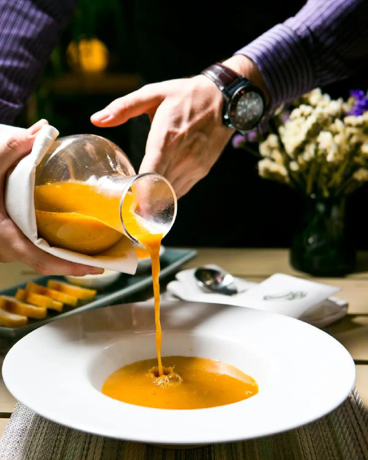 เฟรนช์ สตรีท เมนูเก๋ในบรรยากาศชิลๆ