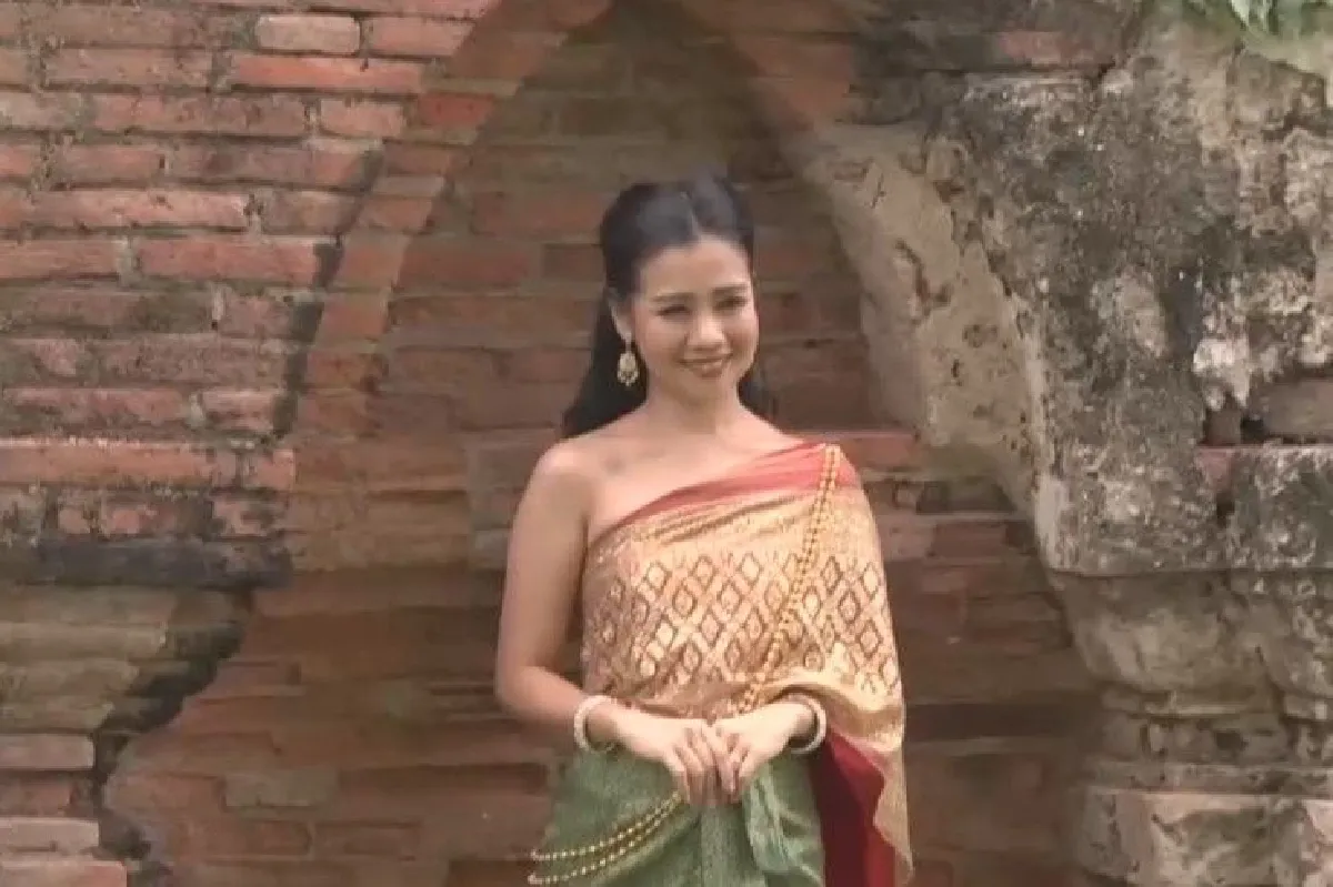 บุพเพสันนิวาสแรง!คนแต่งชุดไทยเที่ยวกรุงเก่าตามรอยละครดัง