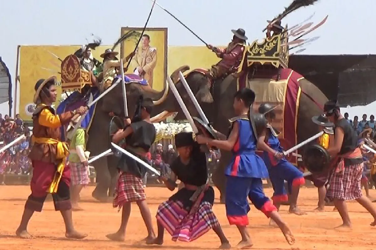 งานวันช้างไทยที่สุรินทร์จัดใหญ่นักท่องเที่ยวแห่ความงานคึก