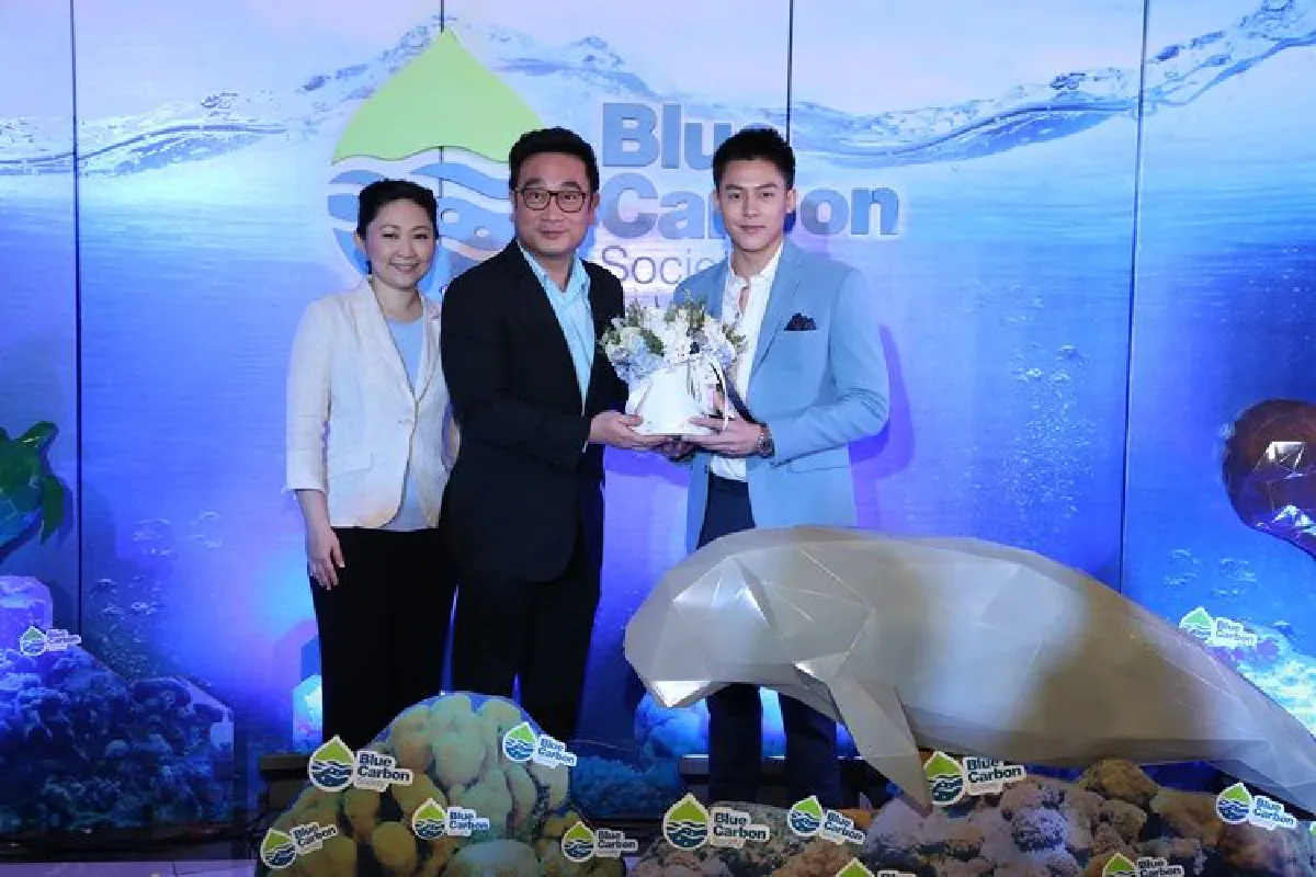 ดร. ชวัลวัฒน์  และคุณทิพพาภรณ์ อริยวรารมย์  จัดงานเปิดตัว "Blue Carbon Society" เมื่อวันจันทร์ที่ 12 มีนาคม 2561 พร้อมเชิญแขกพิเศษเข้าร่วมงานครั้งนี้เป็นจำนวนมาก