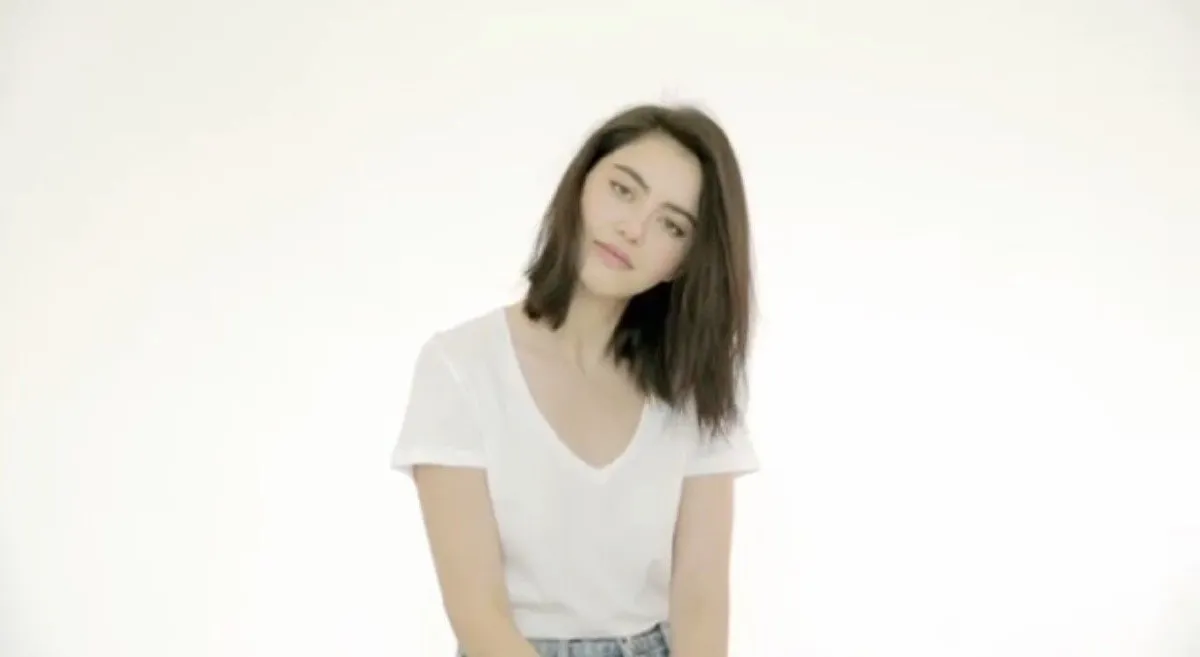 สุขใจที่ได้ให้! ใหม่ ดาวิกา ตัดผมสั้นบริจาคทำวิกให้ผู้ป่วยมะเร็ง (คลิป)