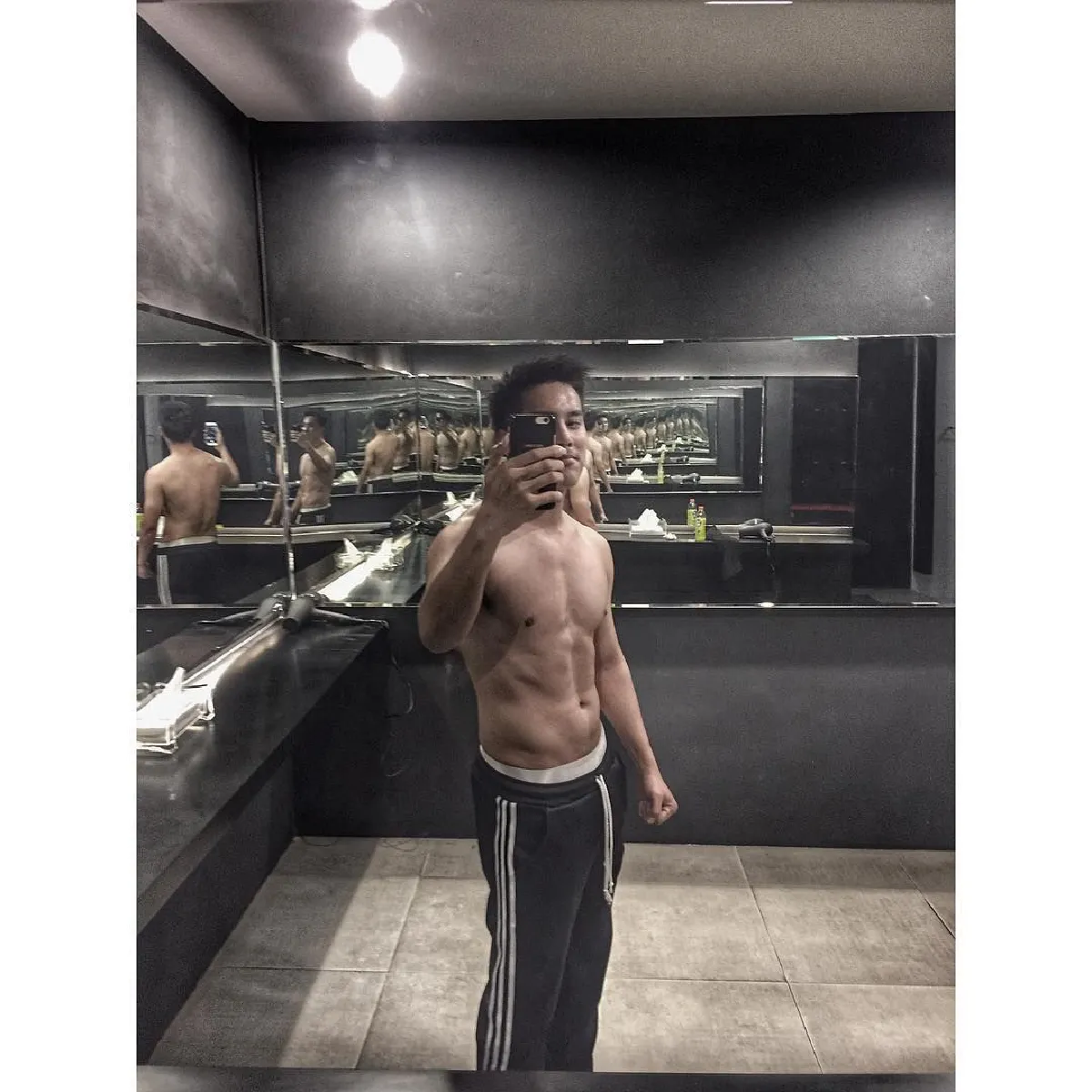 เปิดวาร์ป เอิร์ธ วิศววิท ผู้รับบท หลวงศรียศ หล่อเข้มงานดีมีซิกแพคเจ้าค่ะ