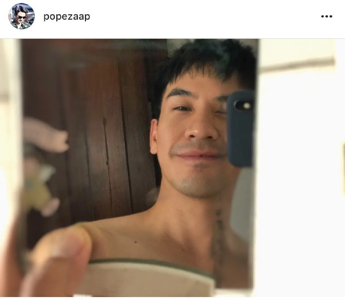 "คันฉ่องบ้านพี่มิชัด” .."พี่หมื่น” เผยภาพเซลฟี่หลังตื่นนอน ทำเอาสาวๆ เคลิ้มหนักมาก